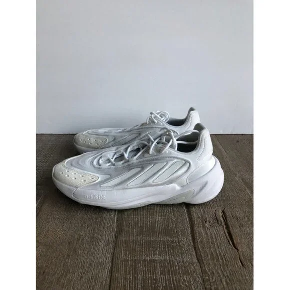 ADIDAS OZELIA women white leather shoes size 7.5